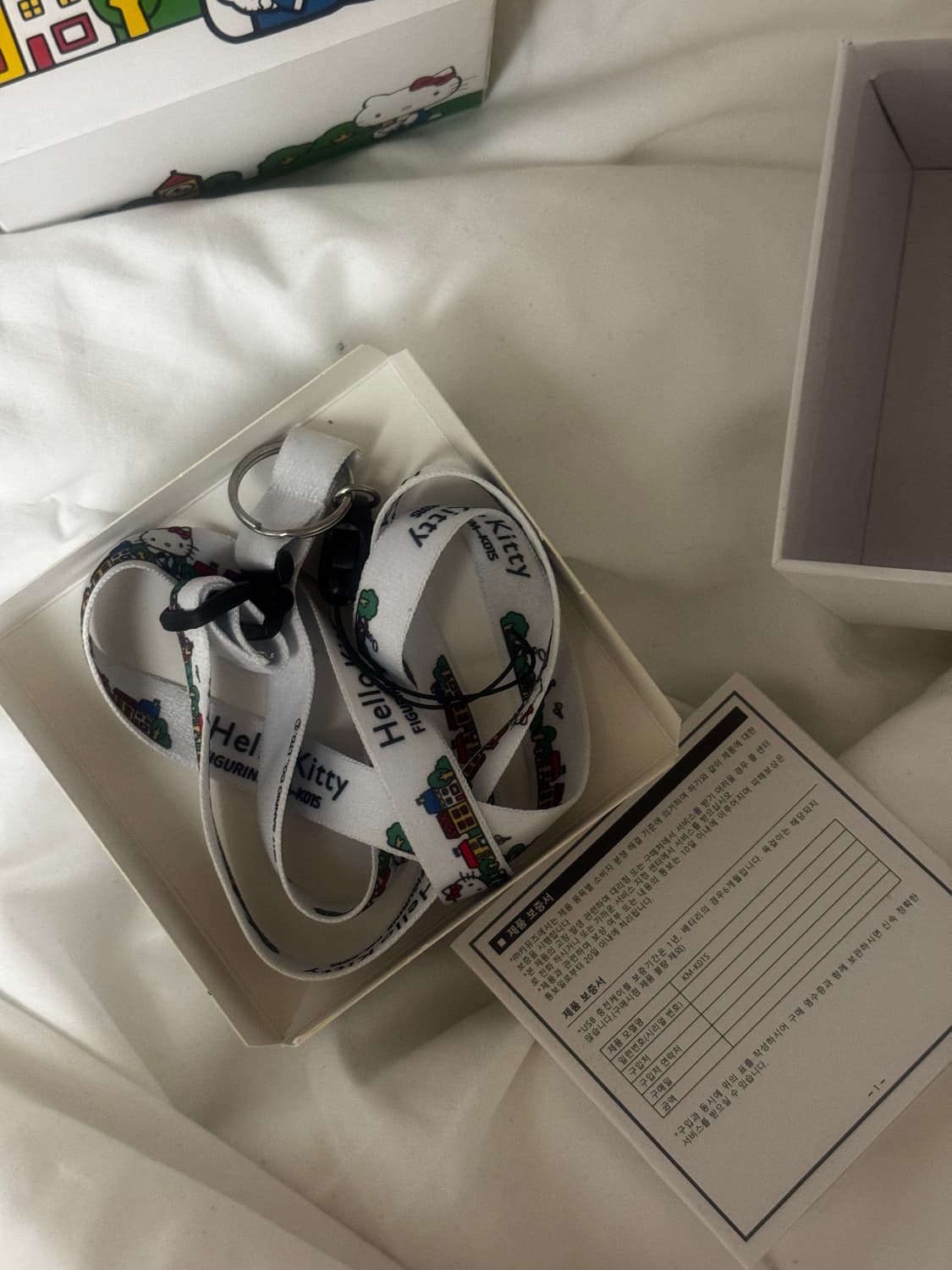 SK텔레콤 한정판 헬로키티폰 KM-K01S 자급제용 헬로키티 폴더폰 상품이미지5