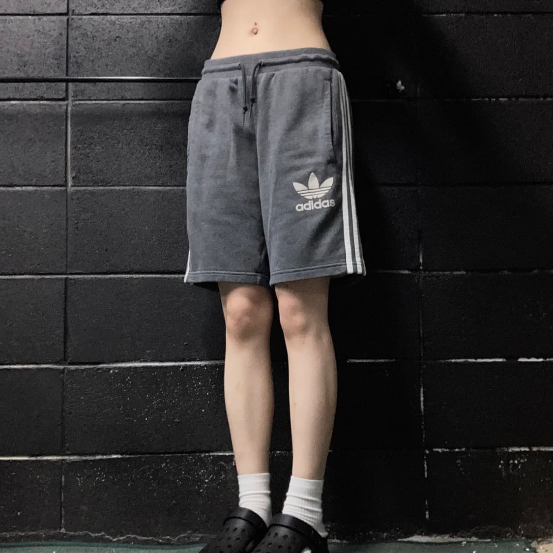 아디다스 그레이 숏팬츠 상품이미지1