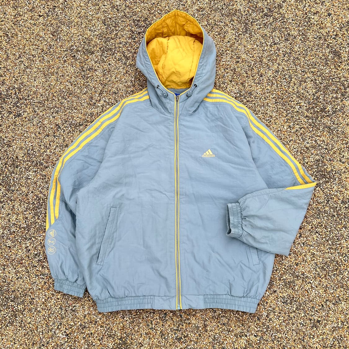 아디다스 올드스쿨 그레이 후드 패딩 상품이미지1