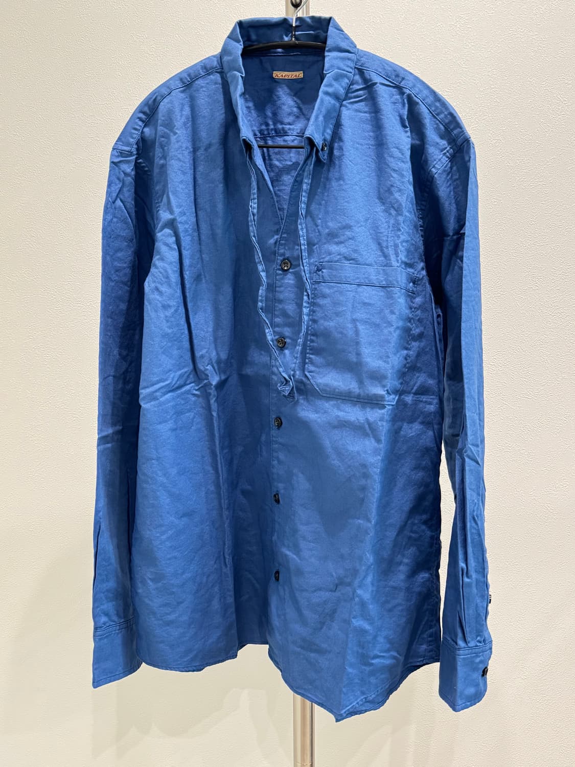 캐피탈 넥 스트링 버튼업 블루 셔츠 상품이미지1