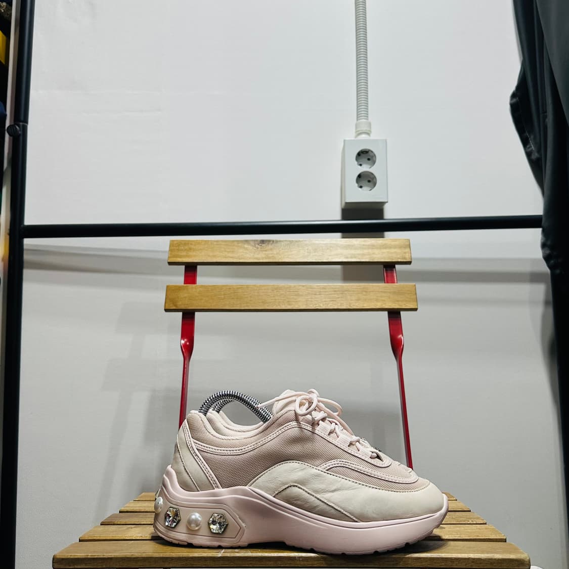 230) 슈콤마보니 운동화 여성 여자 신발 큐빅 장식 상품이미지1