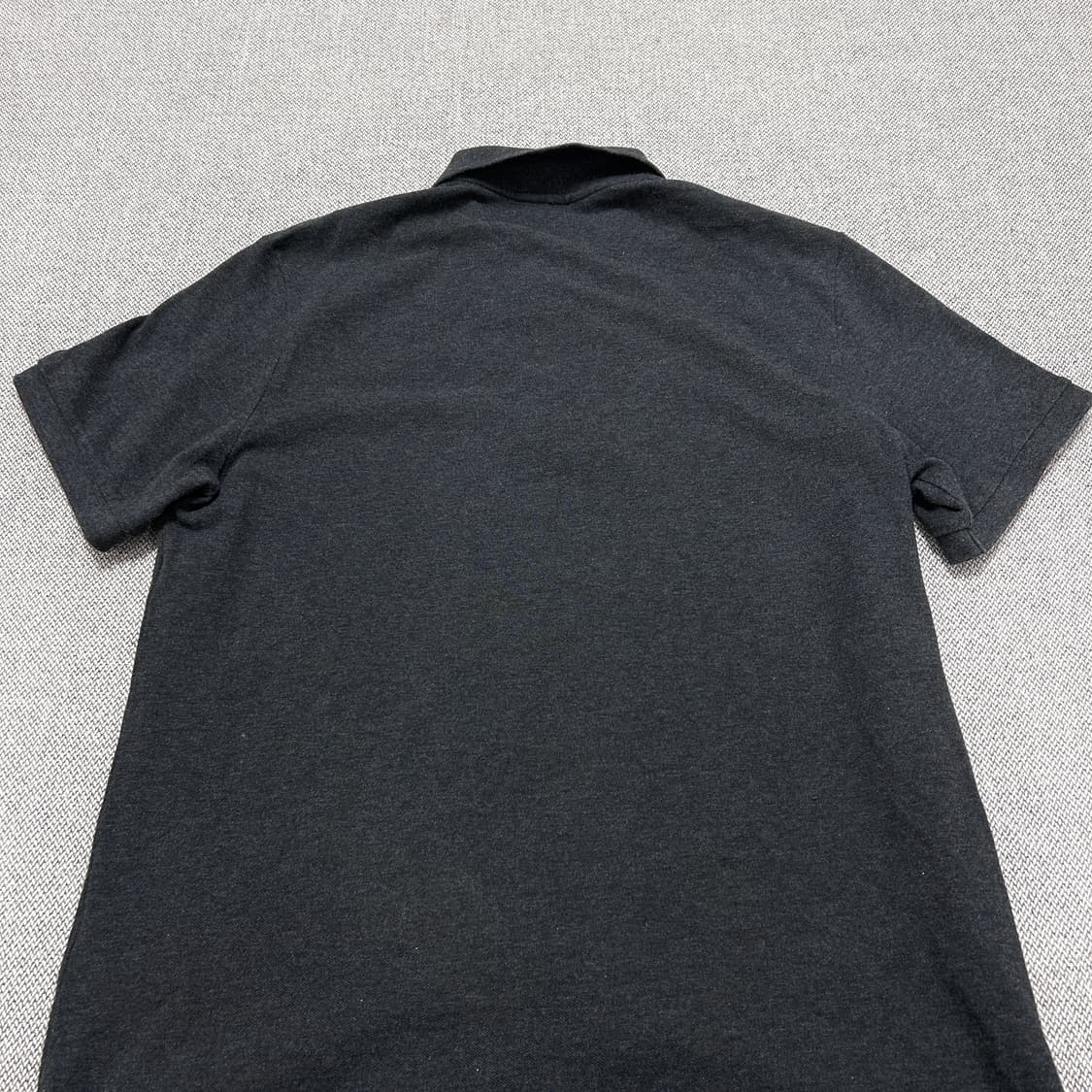 버버리 차콜 노바체크 기마로고 카라티(XL) 상품이미지5