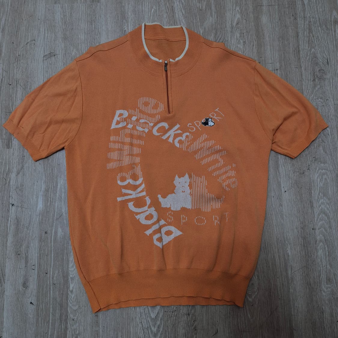 블랙앤화이트 골프웨어 반집업 반팔니트 상품이미지1