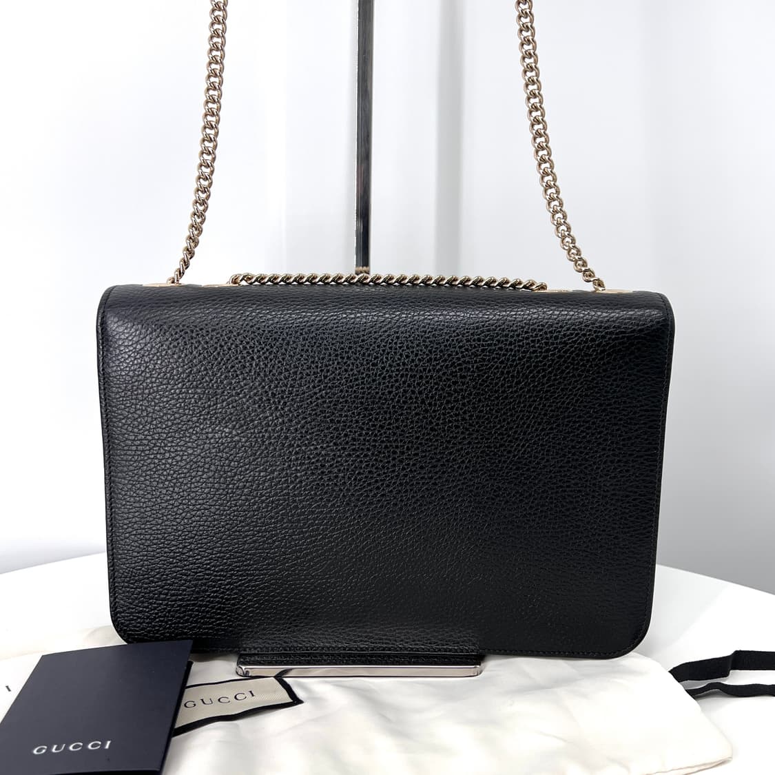 구찌 인터로킹 GG 체인 숄더백 블랙 (510303) 상품이미지3