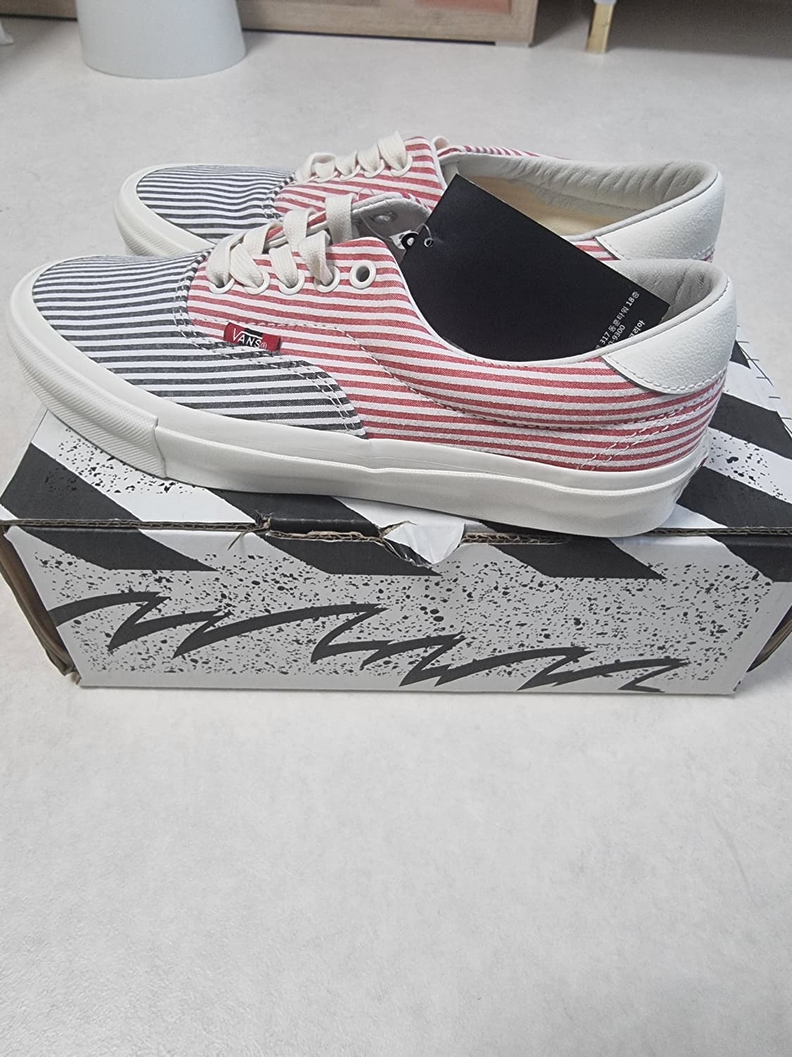 반스 볼트 검/빨 스트라이프 상품이미지3