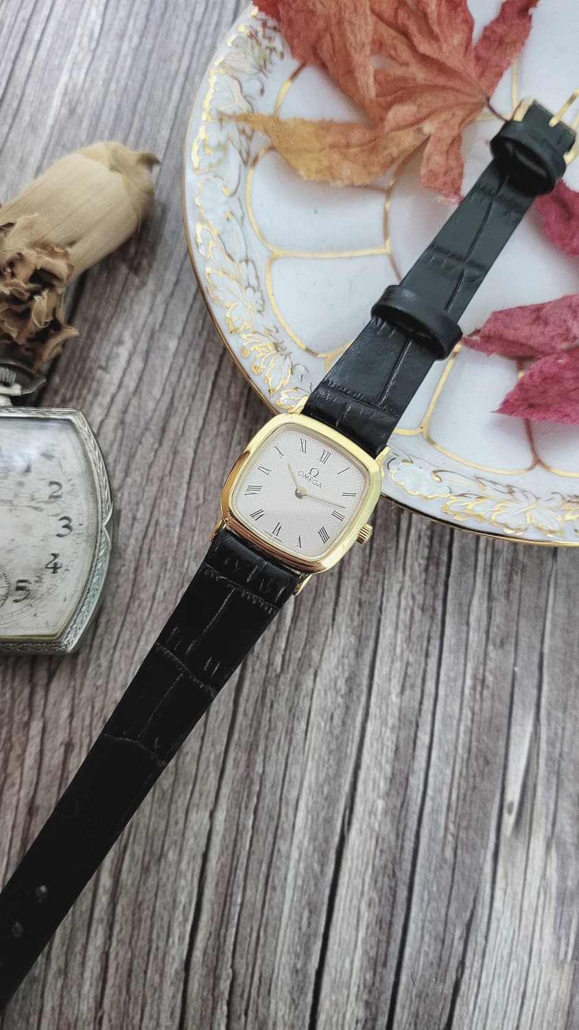 정품 오메가 드빌 로만 인덱스 드레스 쿼츠시계 상품이미지4