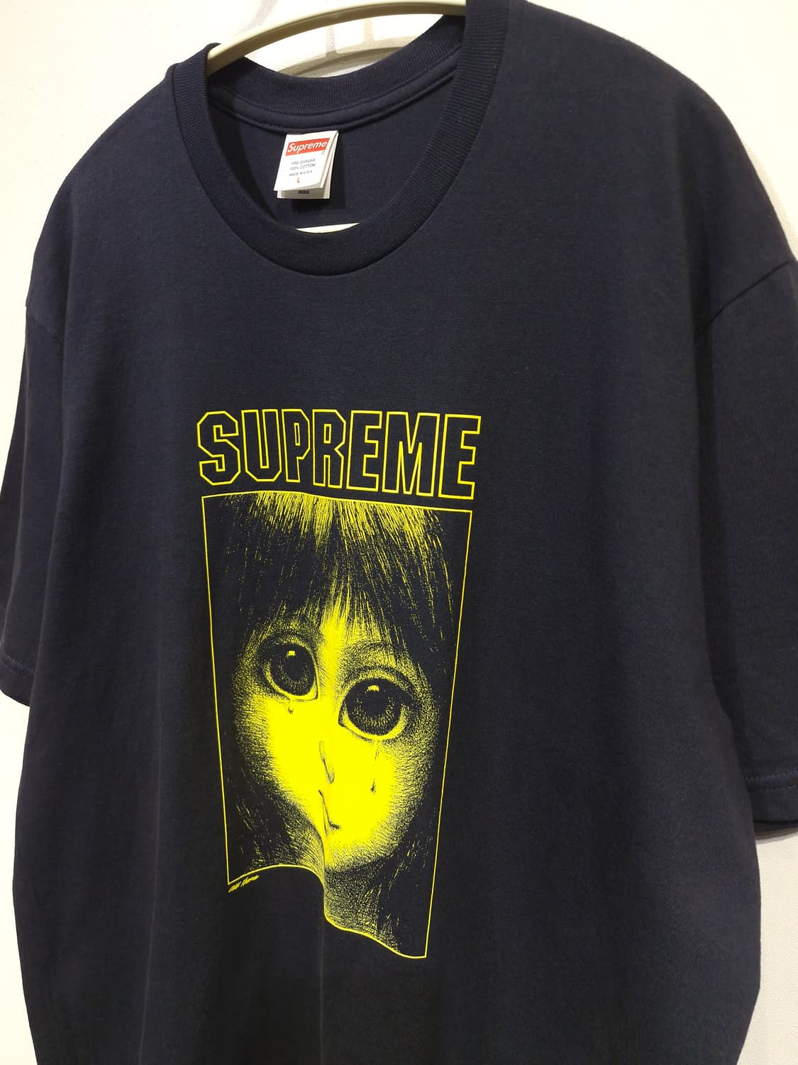 24ss 슈프림 x 마가렛 킨 티어드롭 티셔츠 네이비 상품이미지3