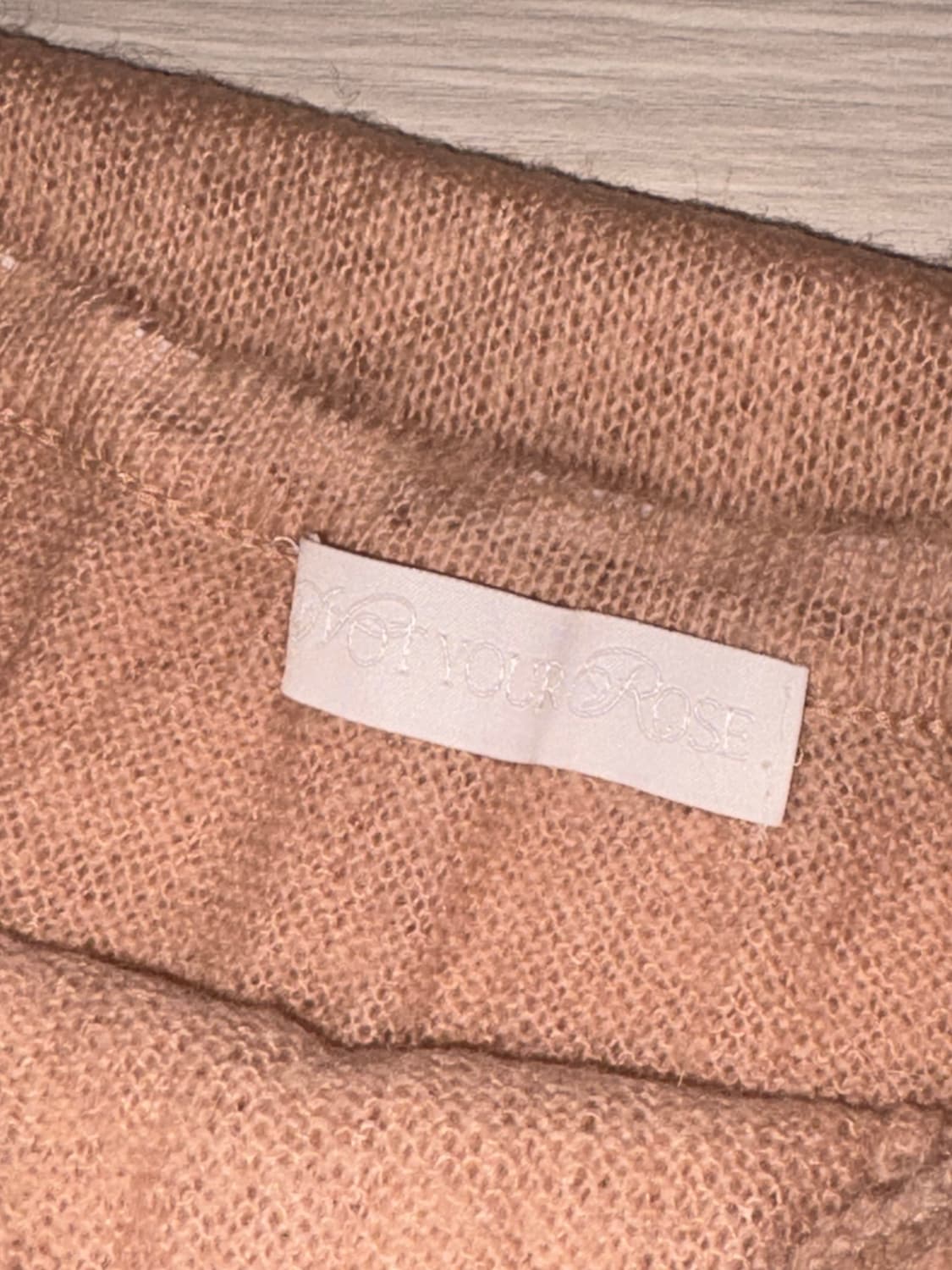 오프숄더 니트 (낫 유어 로즈) 상품이미지2