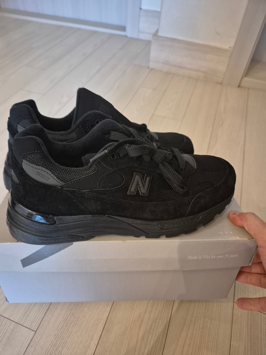 (새상품) 뉴발란스 992 트리플블랙 265 상품이미지3