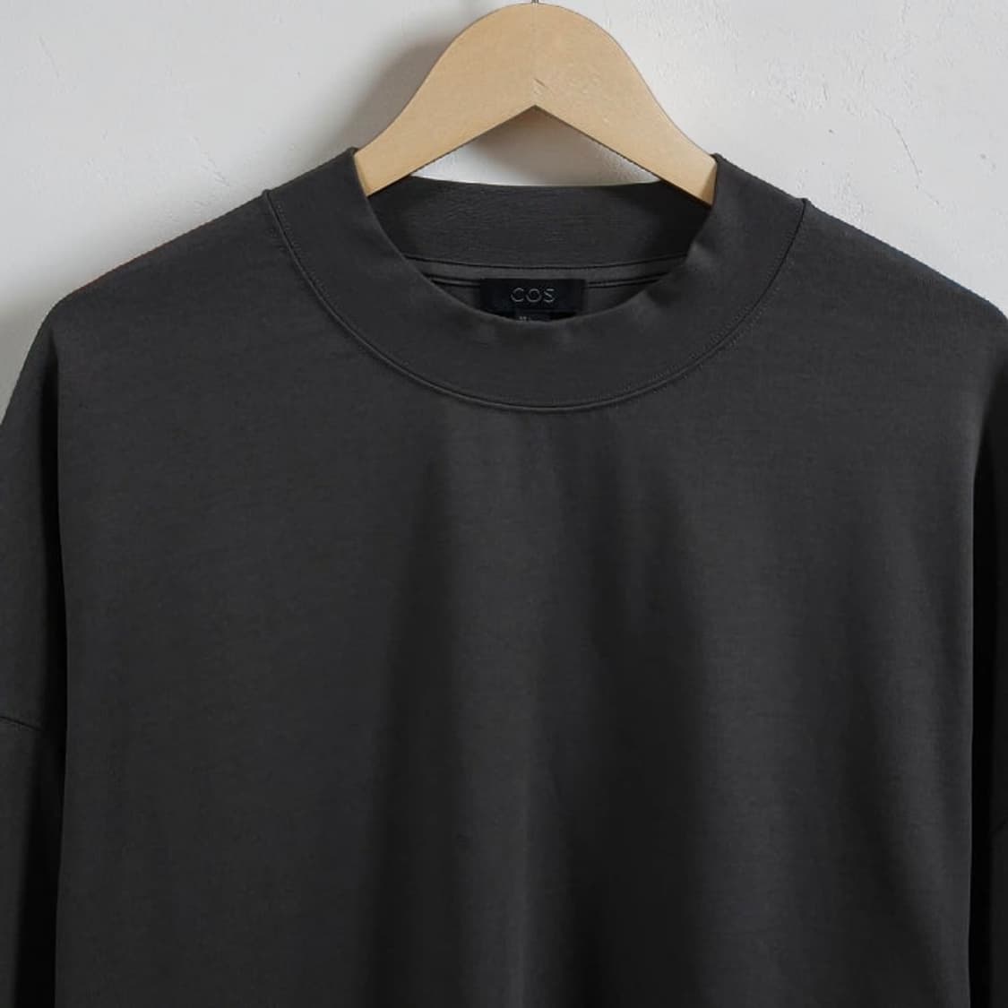 105~110 COS 코스 오버핏 반팔 티셔츠 카키 상품이미지2