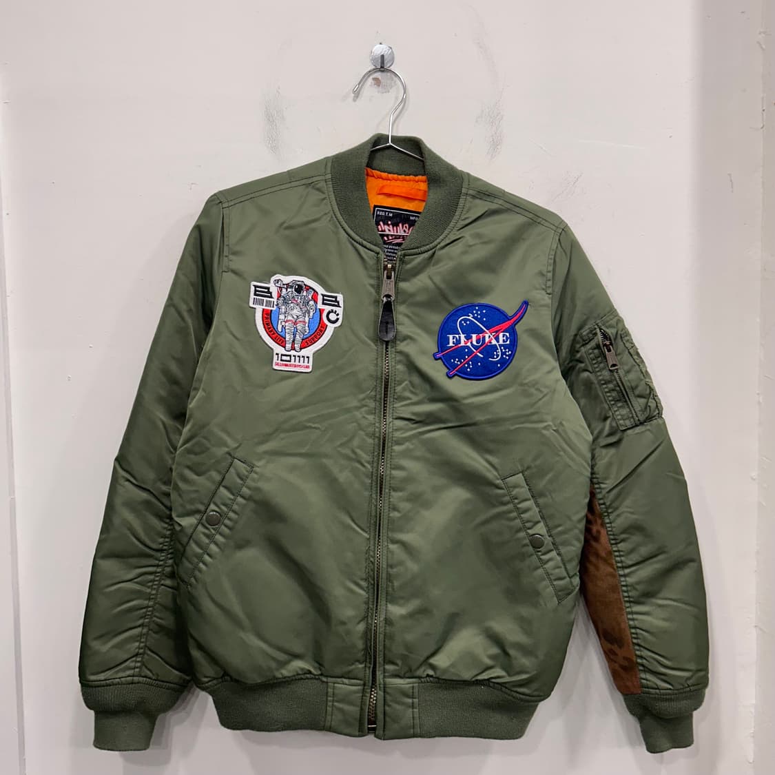 플루크 스페이스맨 와펜 ma-1 항공점퍼 상품이미지2