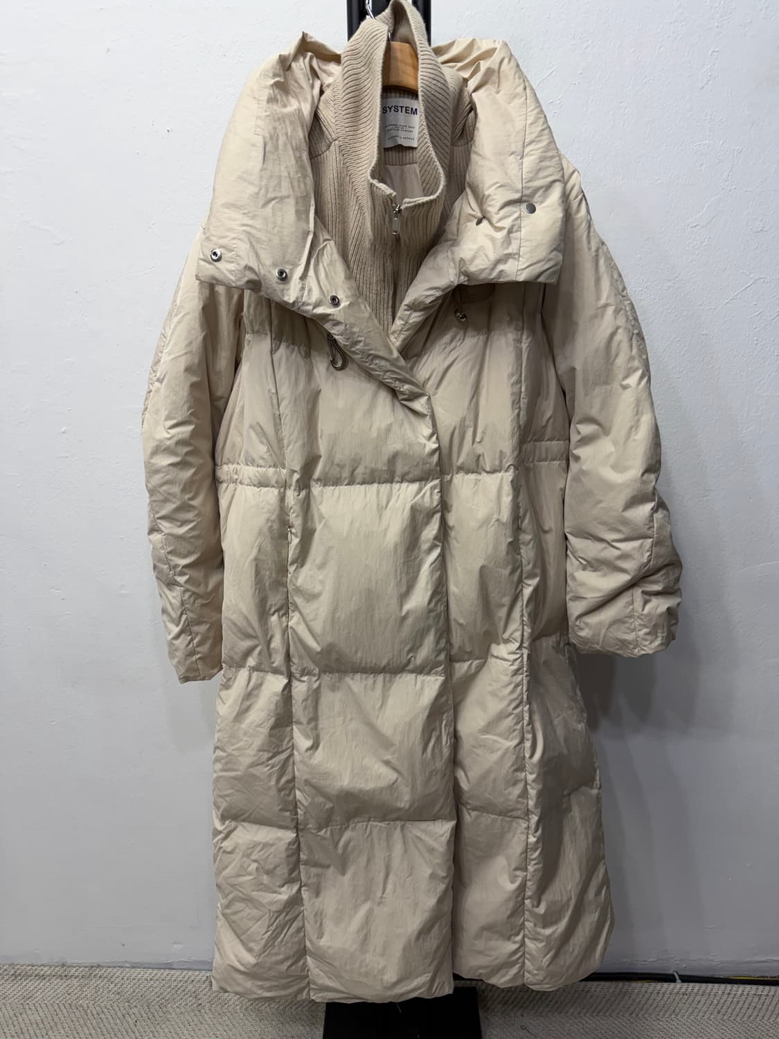 정품) SYSTEM 시스템 한섬 23ss 이중잠금 구스패딩 82 상품이미지1