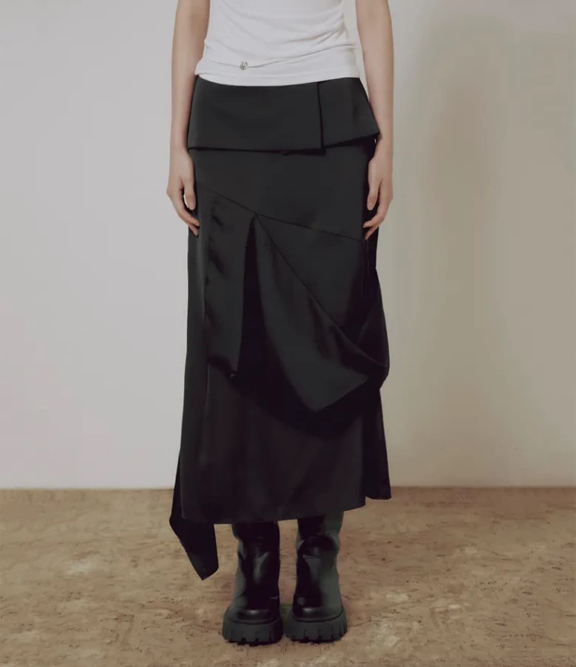 2.Drape Layered Maxi Skirt black 상품이미지3