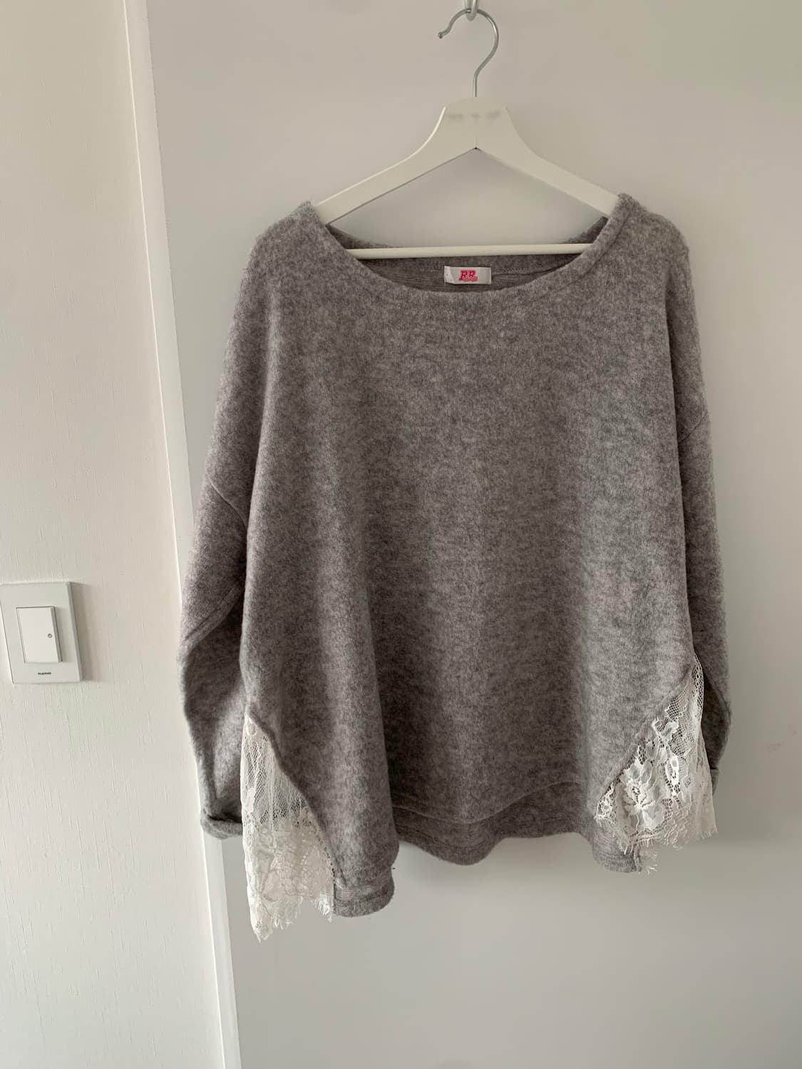 그레이 레이스 니트 상품이미지2