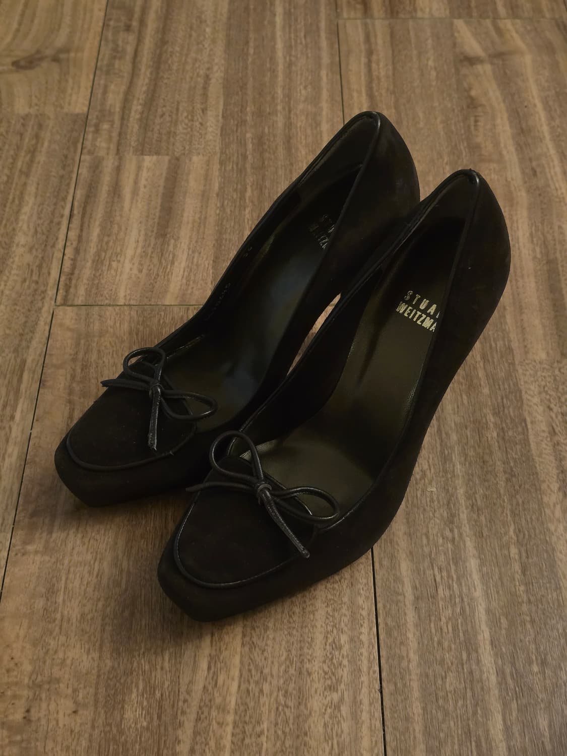 스튜어트 와이츠먼 리본 스웨이드 펌프스힐 36 상품이미지3