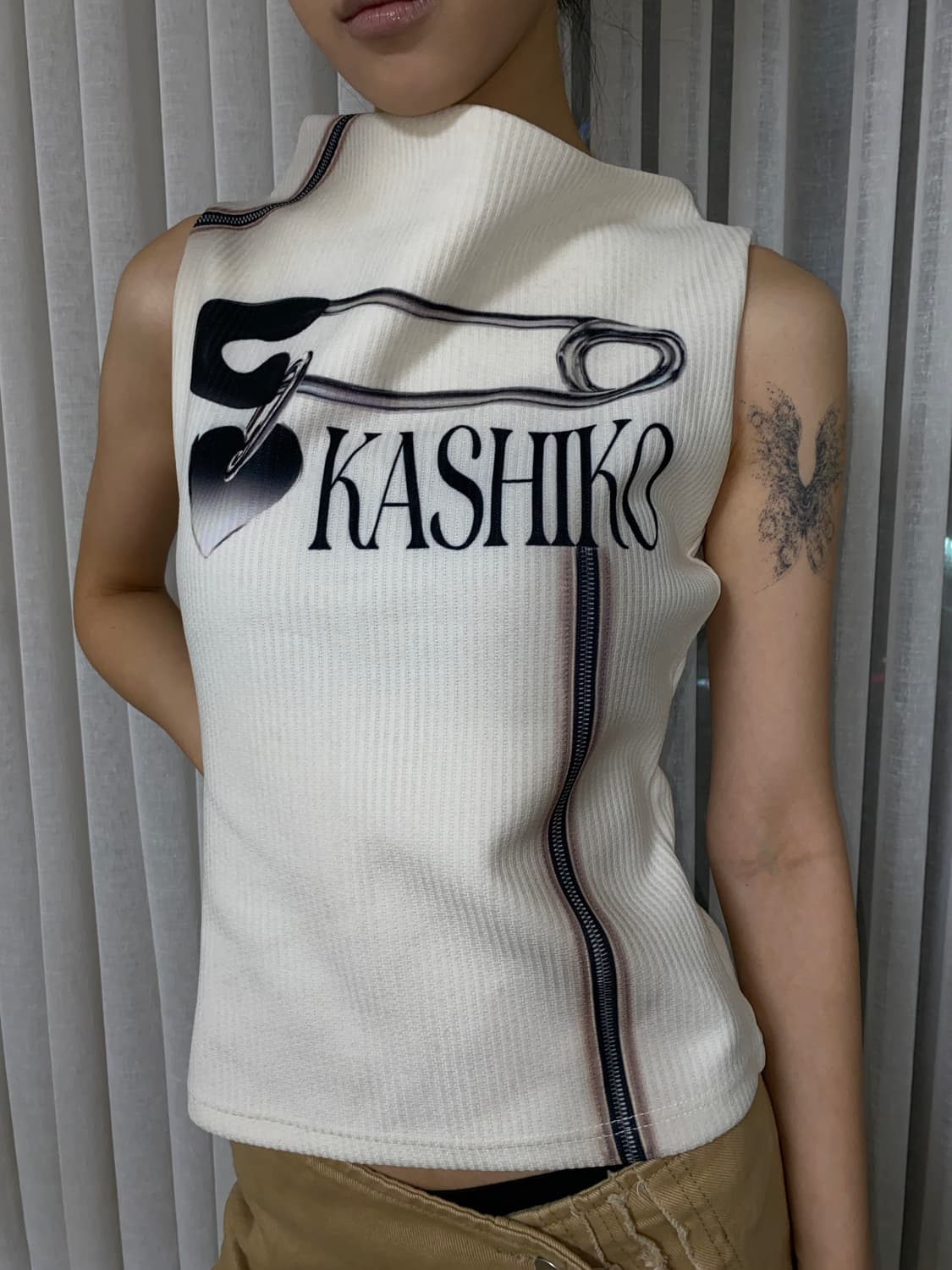 Kashiko 클립지퍼 그래픽 탑 상품이미지1
