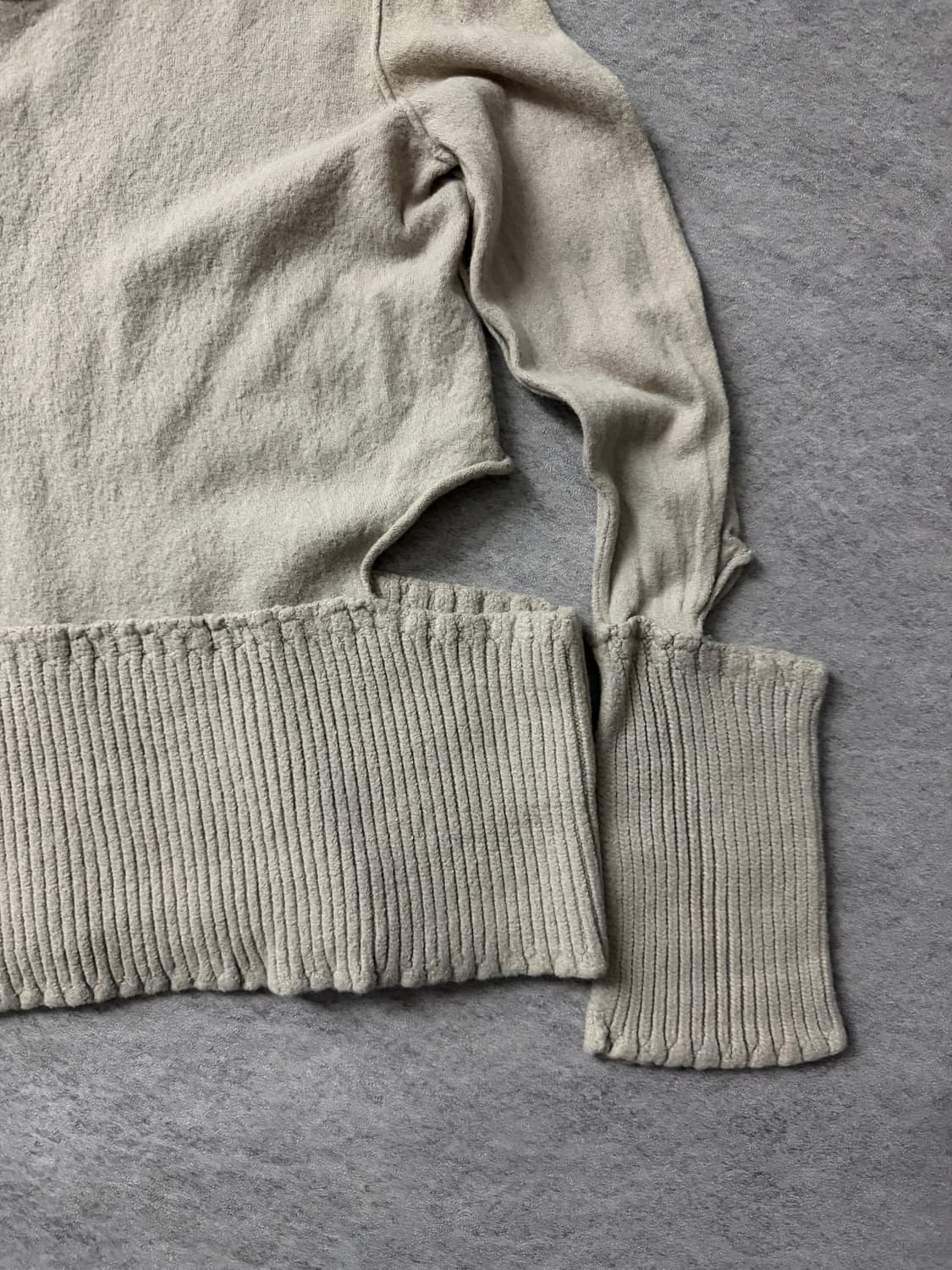 마르지엘라 컷아웃 스티치 니트 상품이미지3