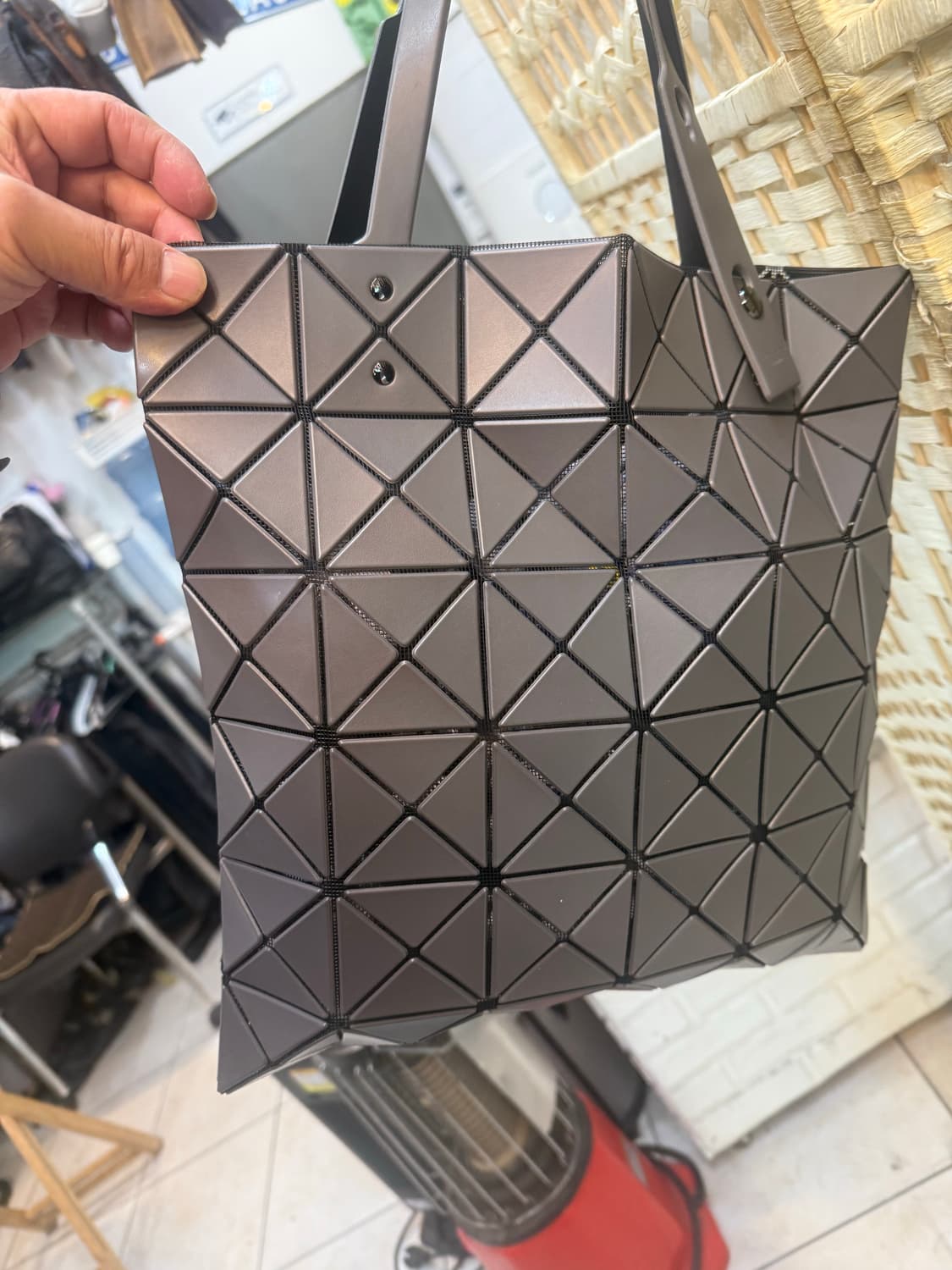 정품 바오바오 토트백 팝니다 상품이미지4