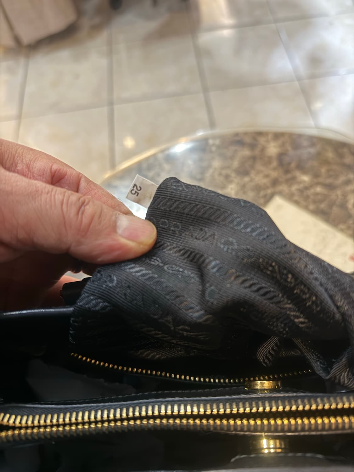 정품 프라다 사피아노 럭스 2way백 팝니다 상품이미지9