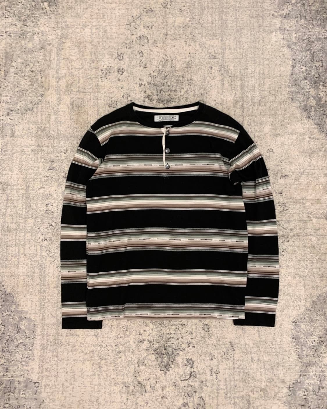 사스콰치패브릭스 스트라이프 헨리넥 롱슬리브 상품이미지1