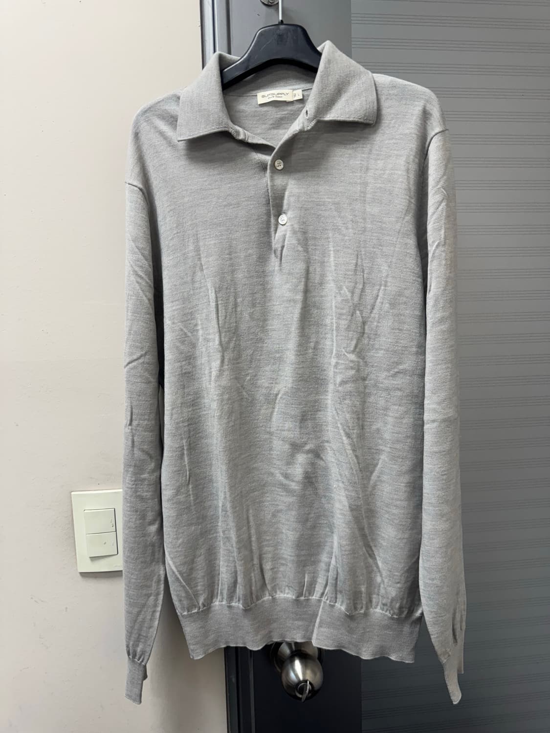 수트 서플라이 메리노 울 폴로 슬리브 니트 L 라이트 그레이 상품이미지1