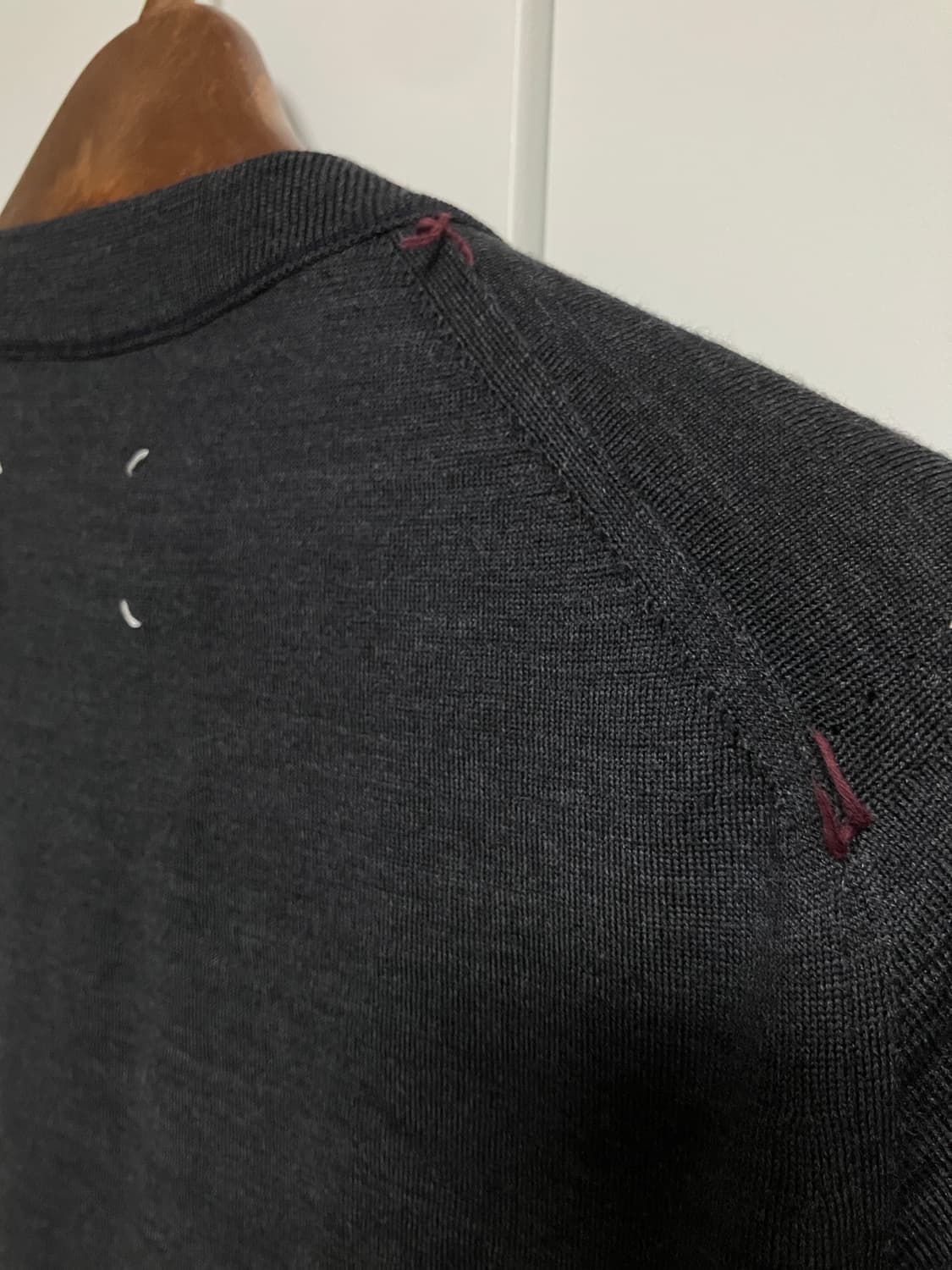 마르지엘라 니트 차콜 그레이 SI1HA0002 S17782 860F 상품이미지4