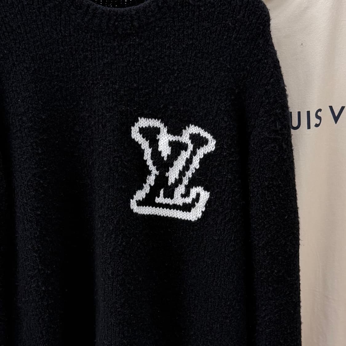 [S+급/L] 루이비통 LV 인타르시아 크루넥 니트 블랙 상품이미지2