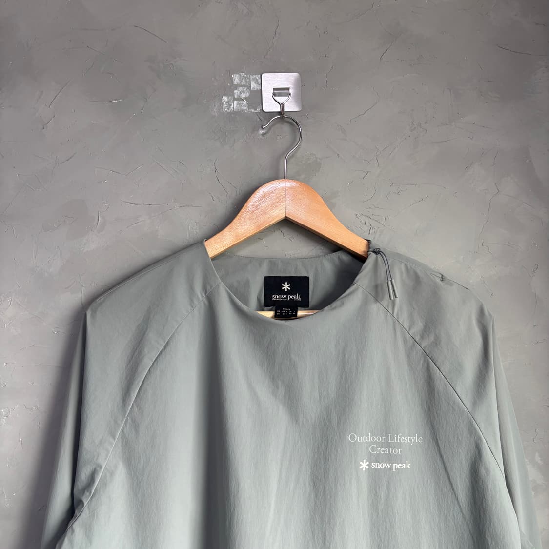 스노우피크 어페럴 나일론 바람막이 웜업 카키 상품이미지2