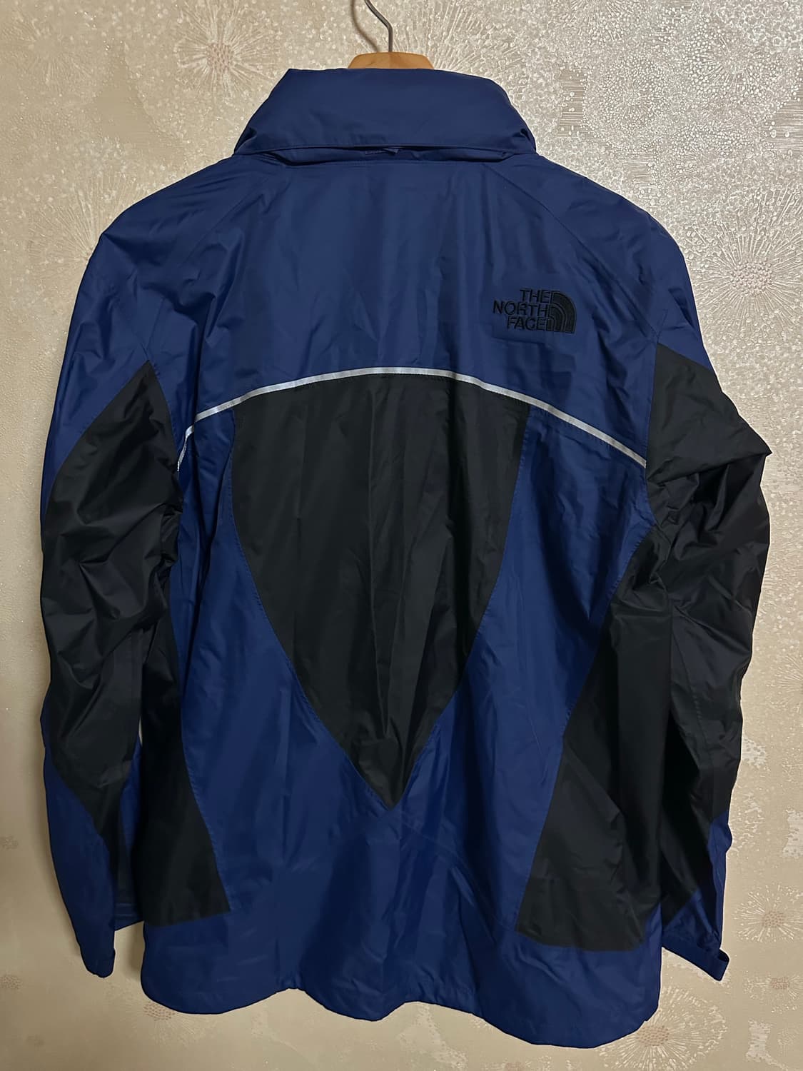 노스페이스 바람막이 네이비 105 판매 상품이미지4