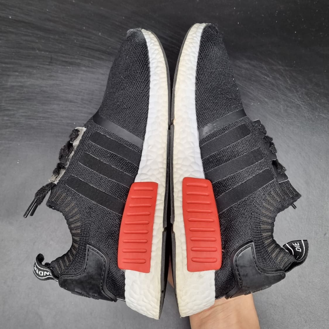 아디다스 NMD R1 여성운동화230 상품이미지5