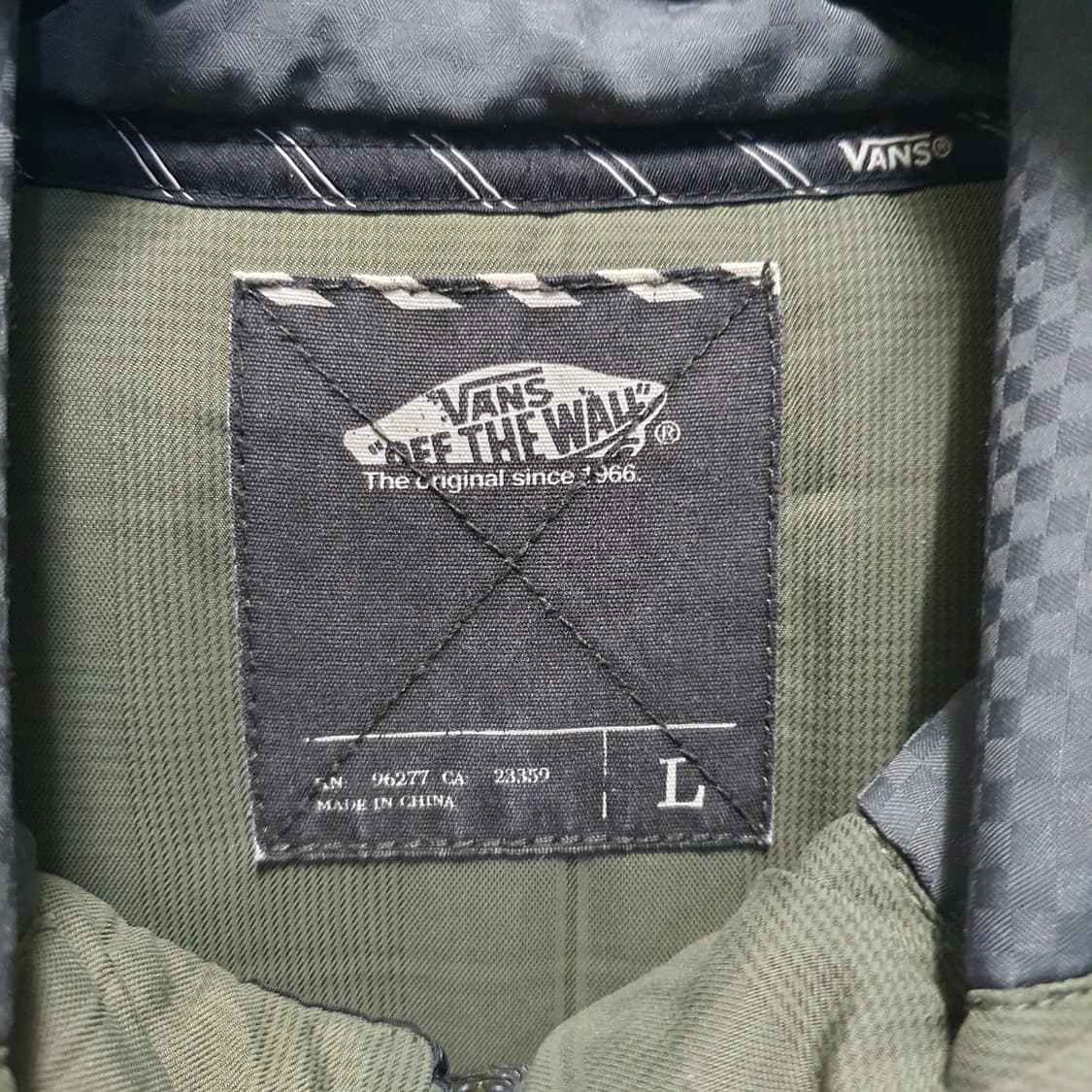 반스 카키 후드 항공 점퍼  상품이미지7