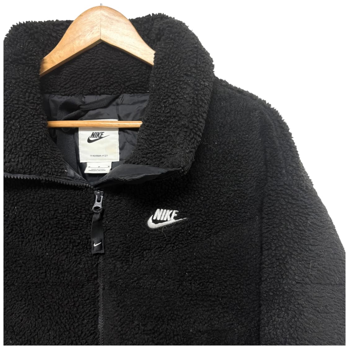 3703 나이키 블랙 써마핏 뽀글이 오리털 덕다운 숏패딩 상품이미지2