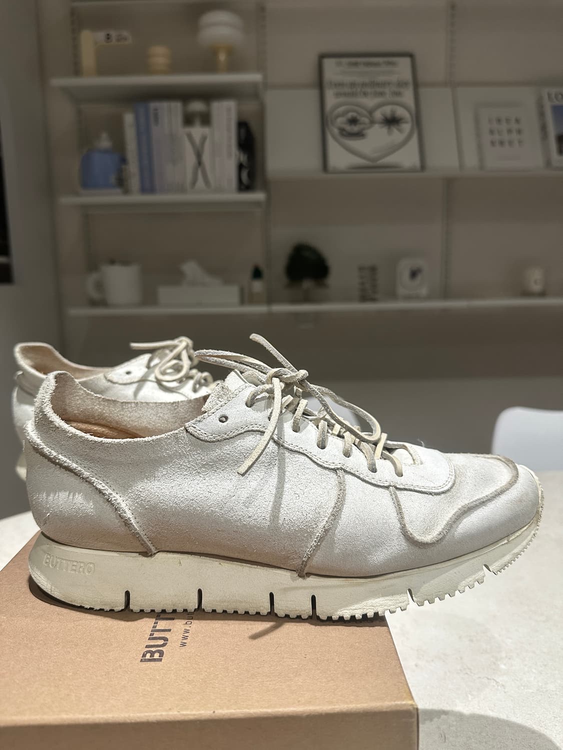 부테로카레라 크랙 화이트 260(40)사이즈 상품이미지3