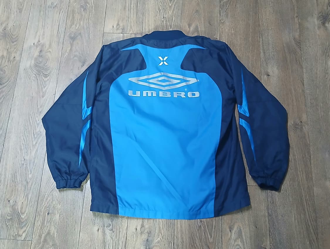 엄브로 웜업 바람막이 상품이미지3