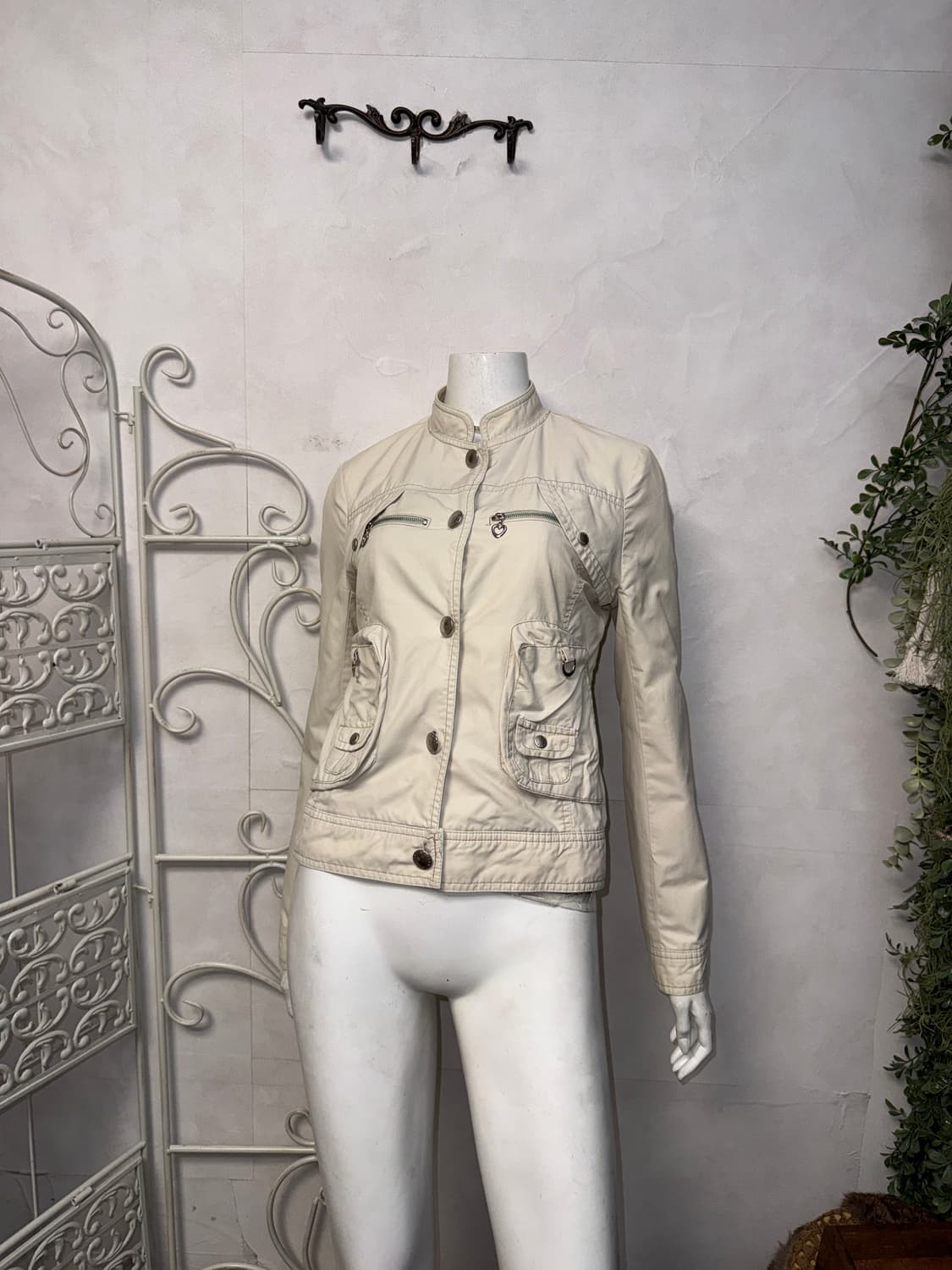 Ivory multi pocket button safari jacket 상품이미지4