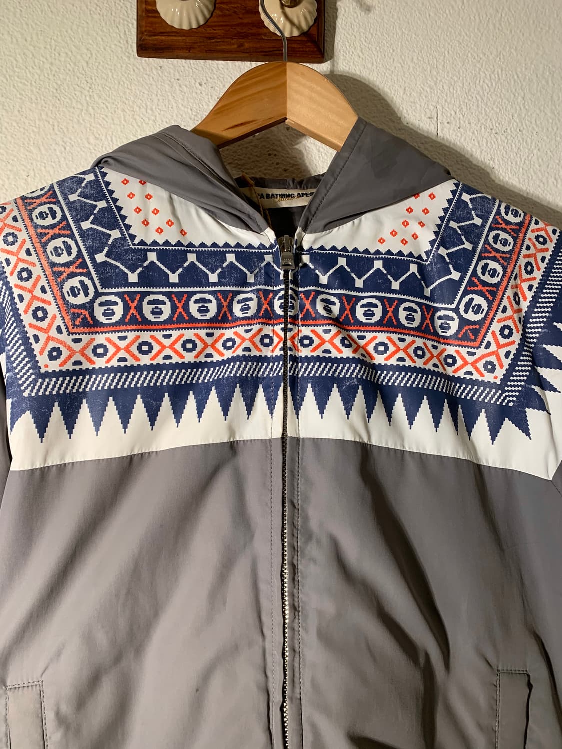 베이프 에스닉 패턴 다운자켓 상품이미지3