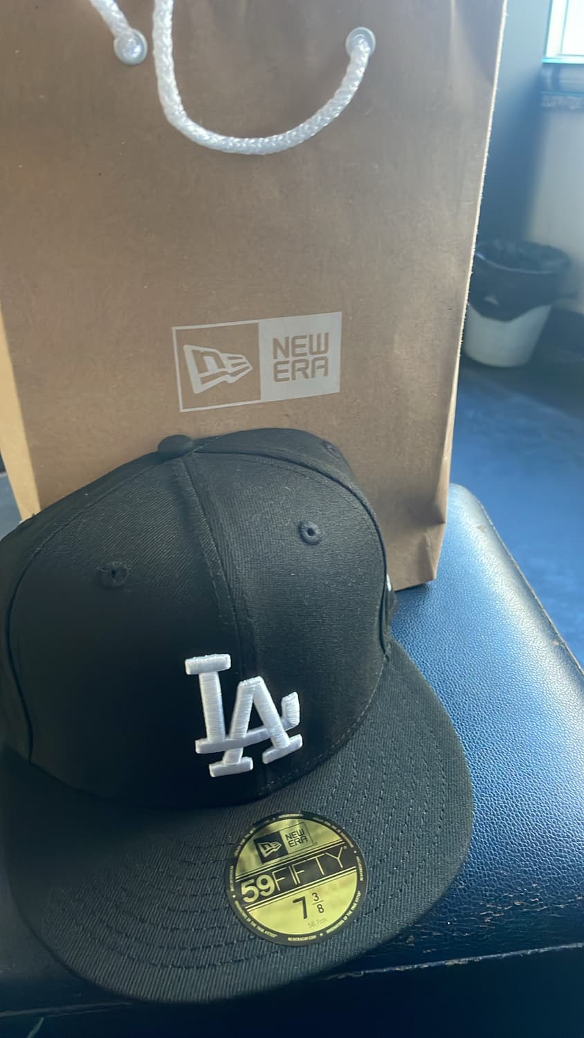 뉴에라 LA 블랙 59FIFTY 야구모자 7 3/8 상품이미지1