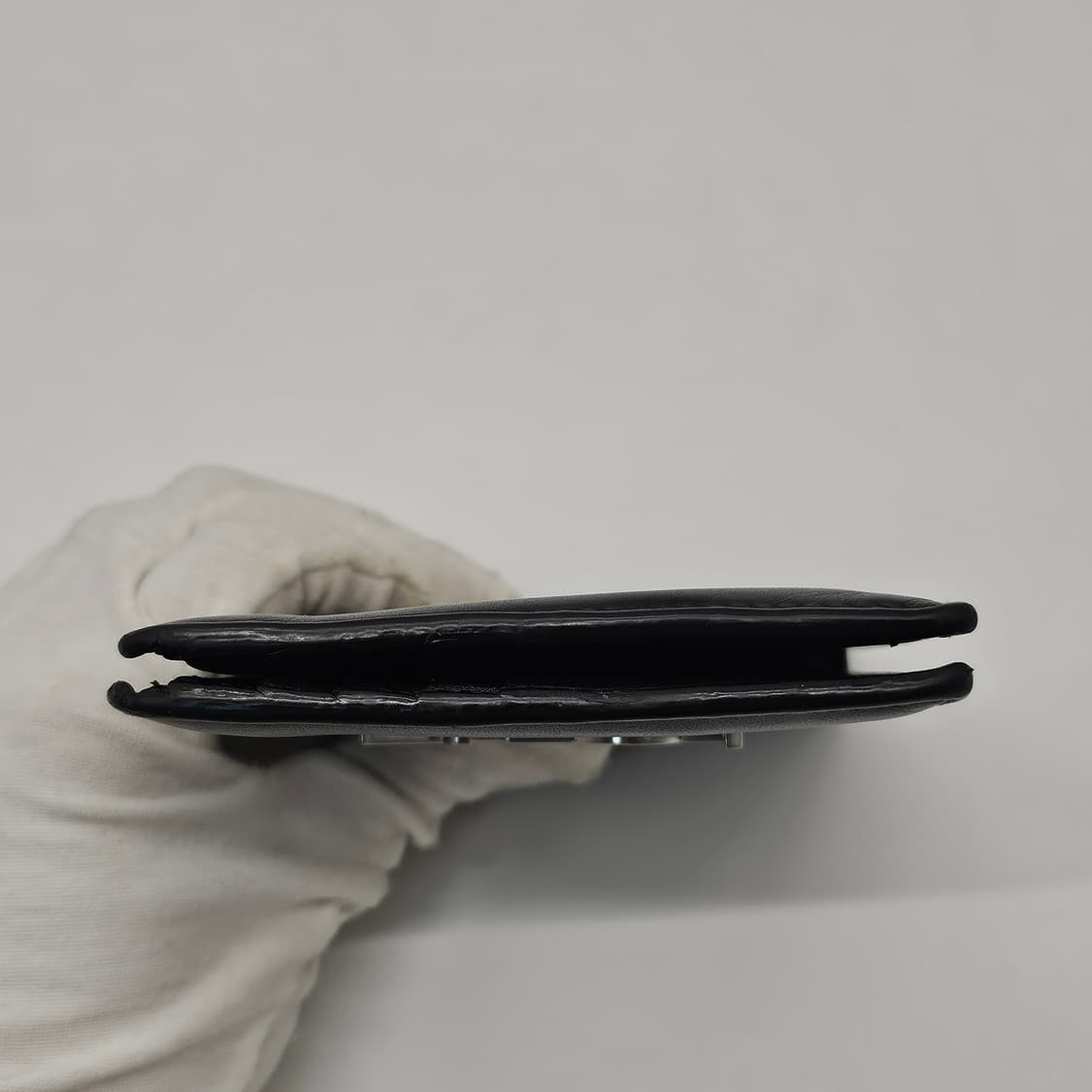 정품 입생로랑 은장 로고 남성 반지갑 상품이미지5