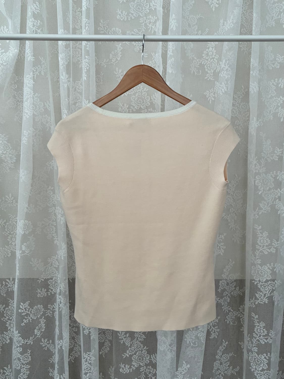 L) 새상품 클럽모나코 슬리브리스 니트 탑 상품이미지2