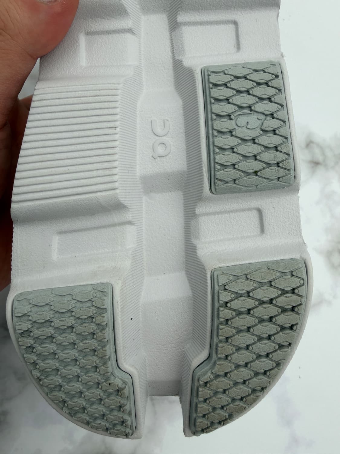 온러닝 클라우드몬스터2 샌드 프로스트 상품이미지5