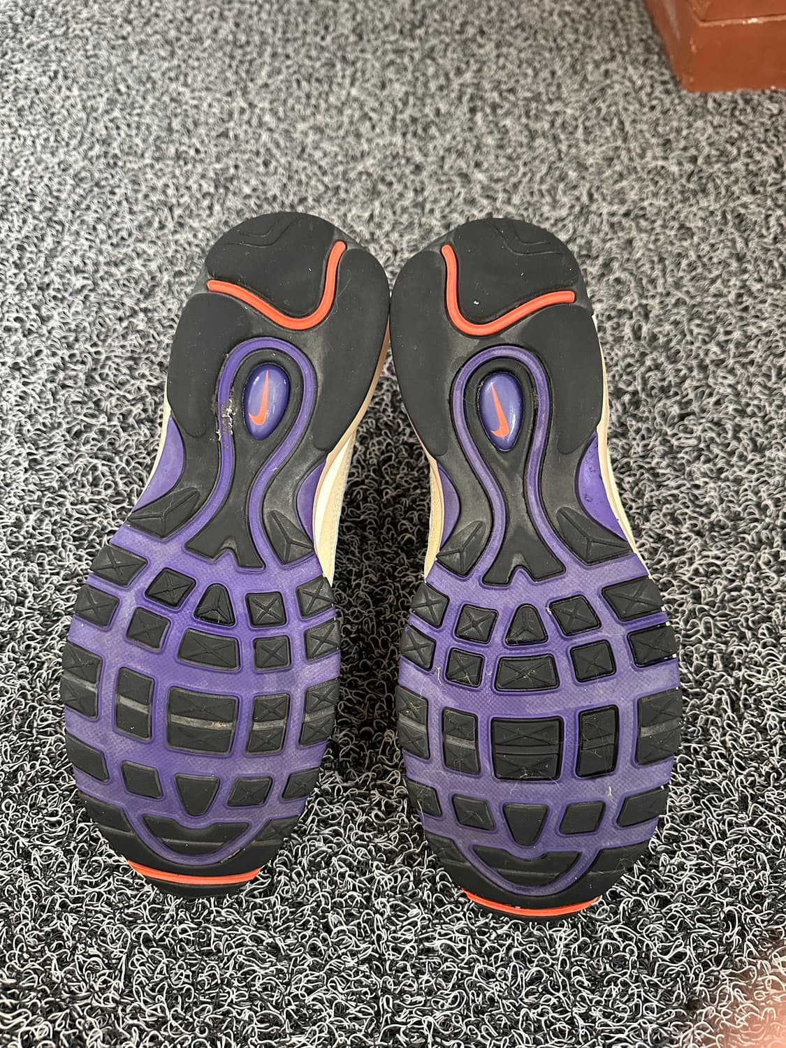 나이키 에어맥스 98 운동화 255mm 상품이미지5