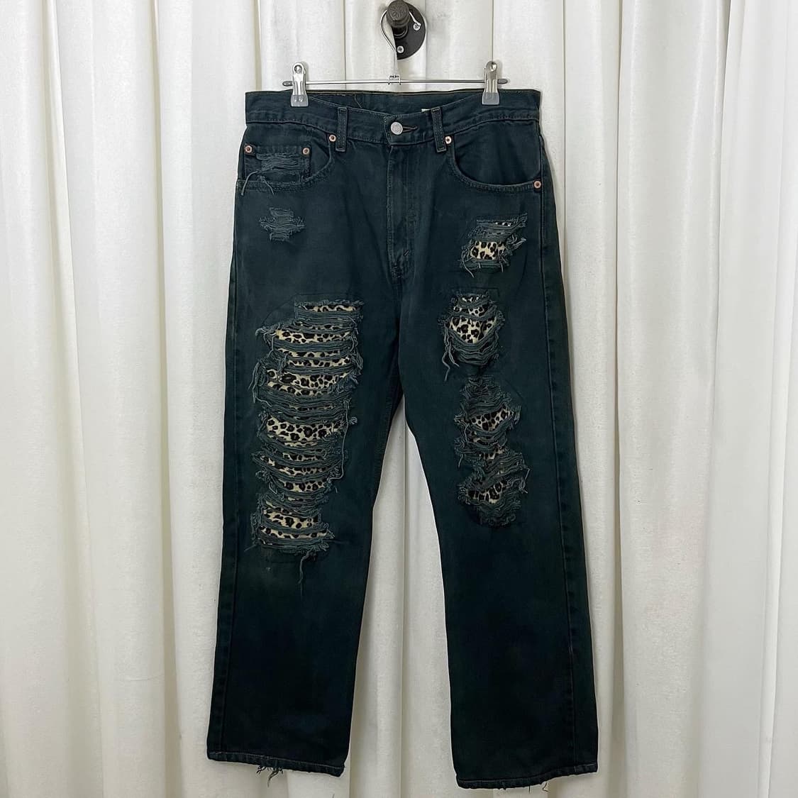 리바이스 505 블랙 호피 포인트 데님 팬츠 상품이미지1