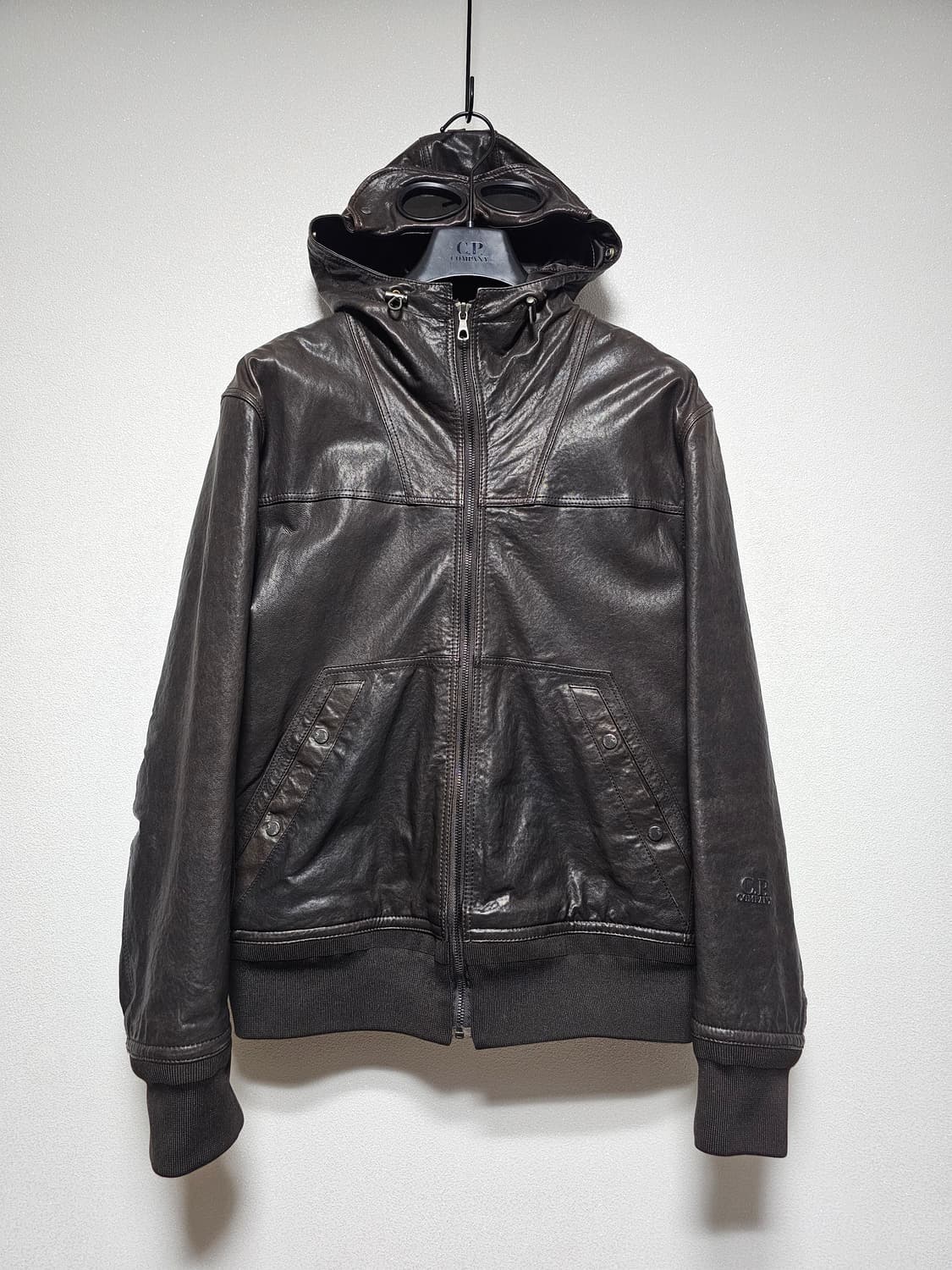 cp컴퍼니 고글 램스킨 레더 자켓 상품이미지1