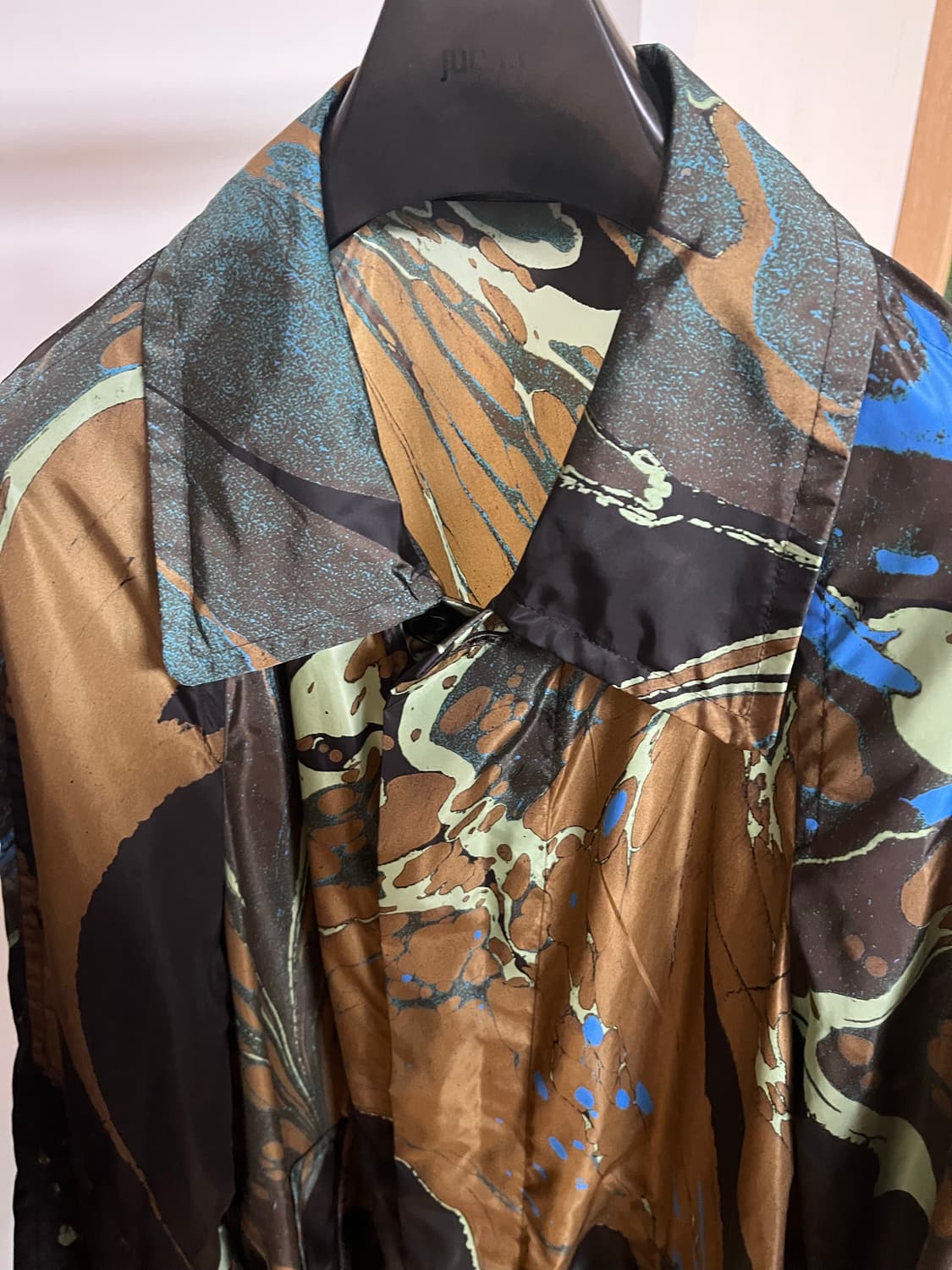 드리스반노튼 마블 코트 상품이미지3