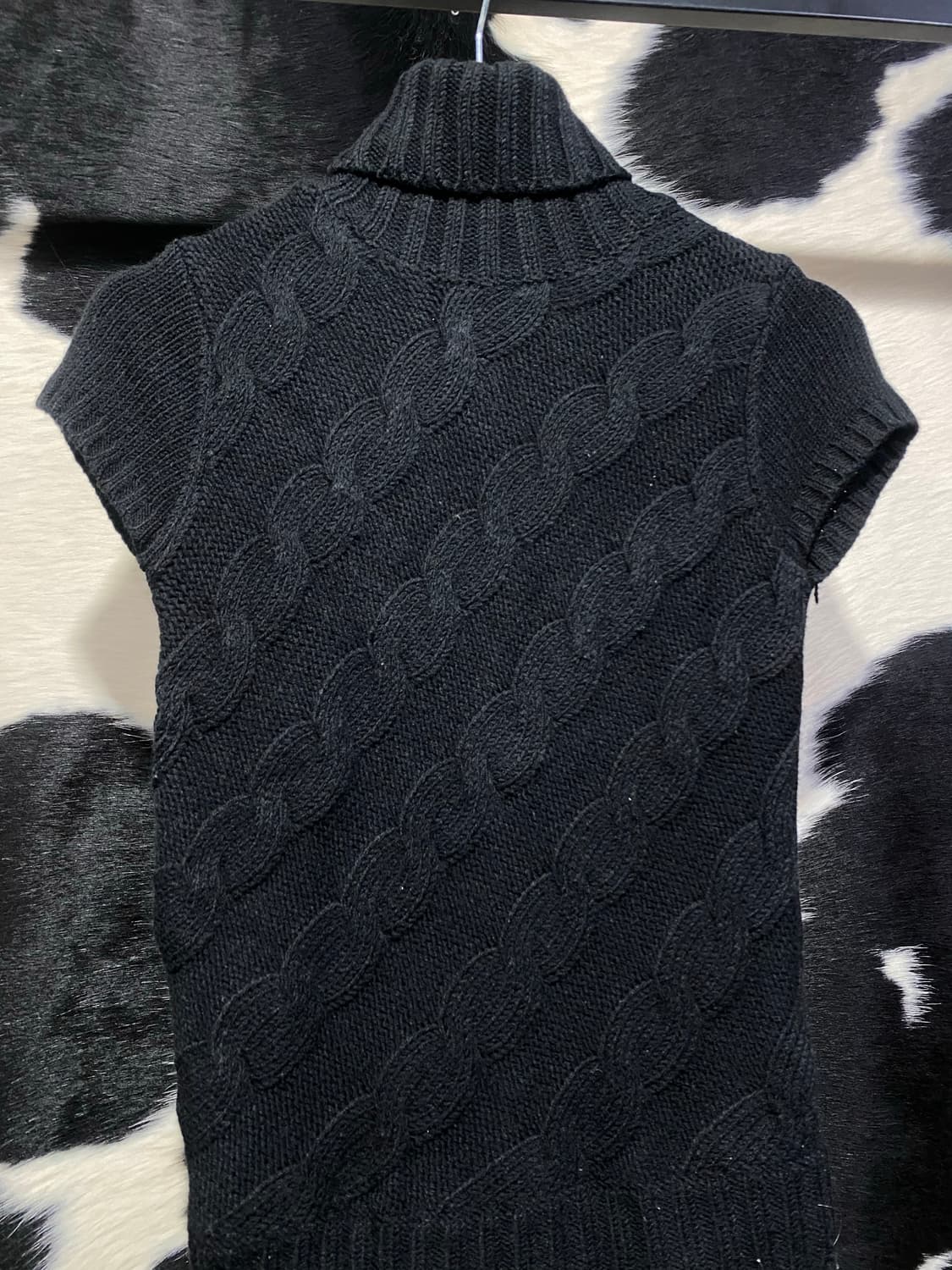 Natural Beauty Basic 꽈베기 캡소매 목폴라 상품이미지3