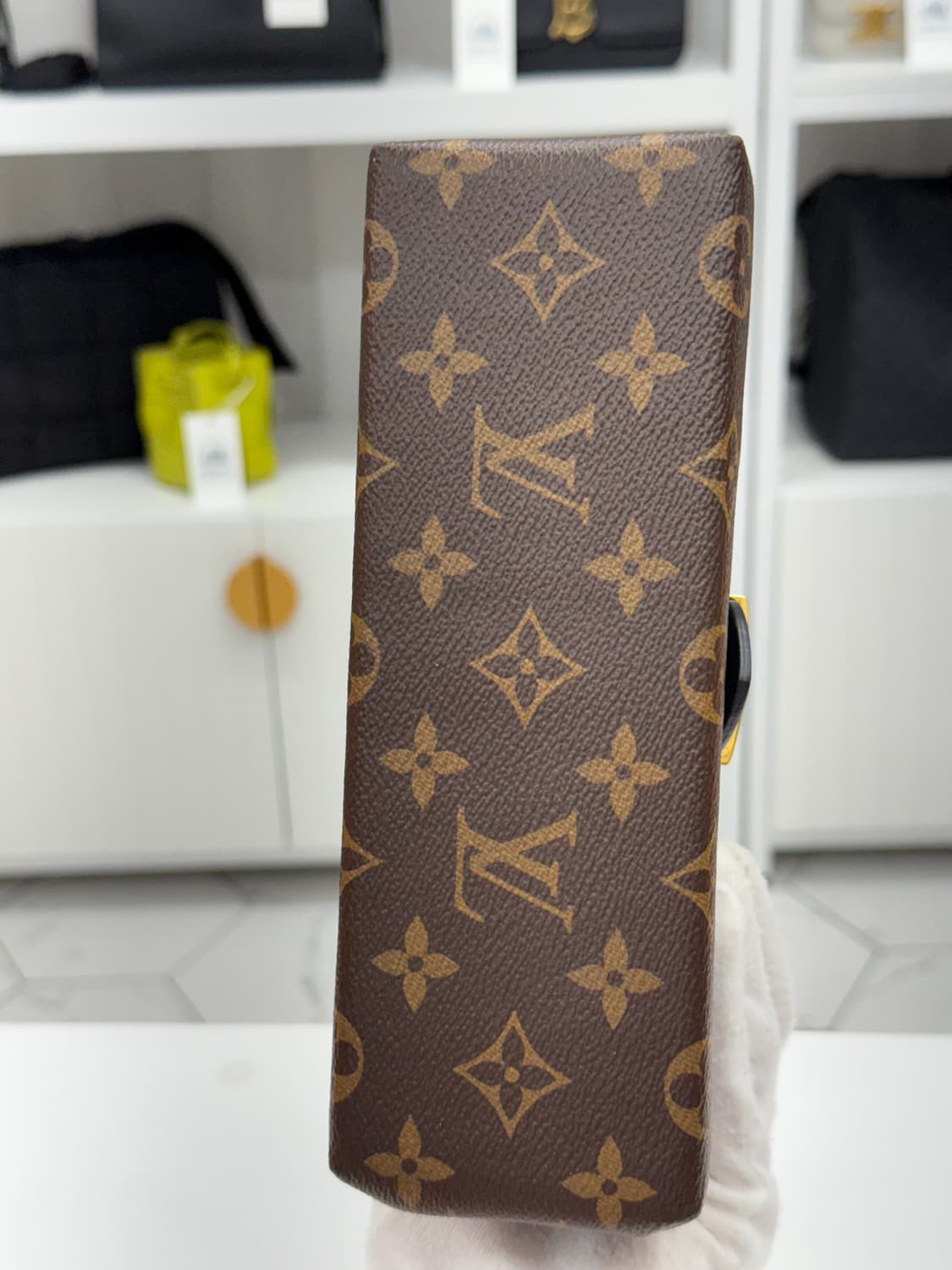 [OS] 루이비통 모노그램 록키 BB 토트 크로스백 상품이미지5