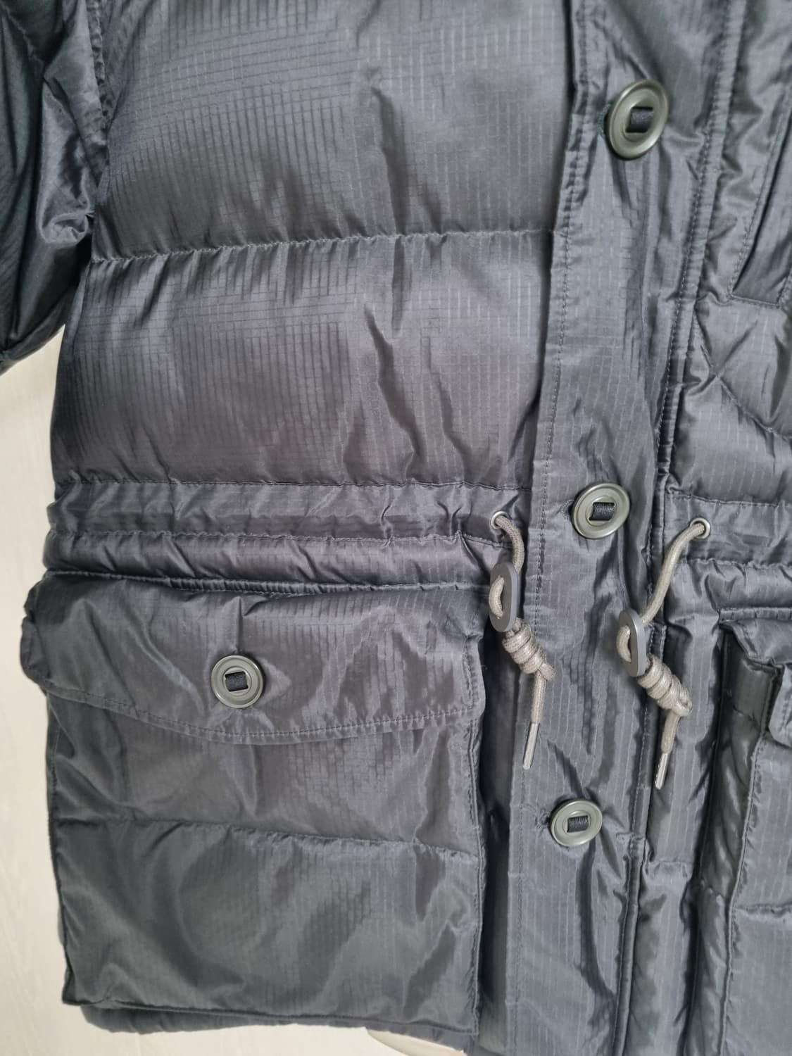 [50] 25FW 헨리코튼 FFC 왁스드 립스탑 다운 패딩 카라코람 블랙 상품이미지2