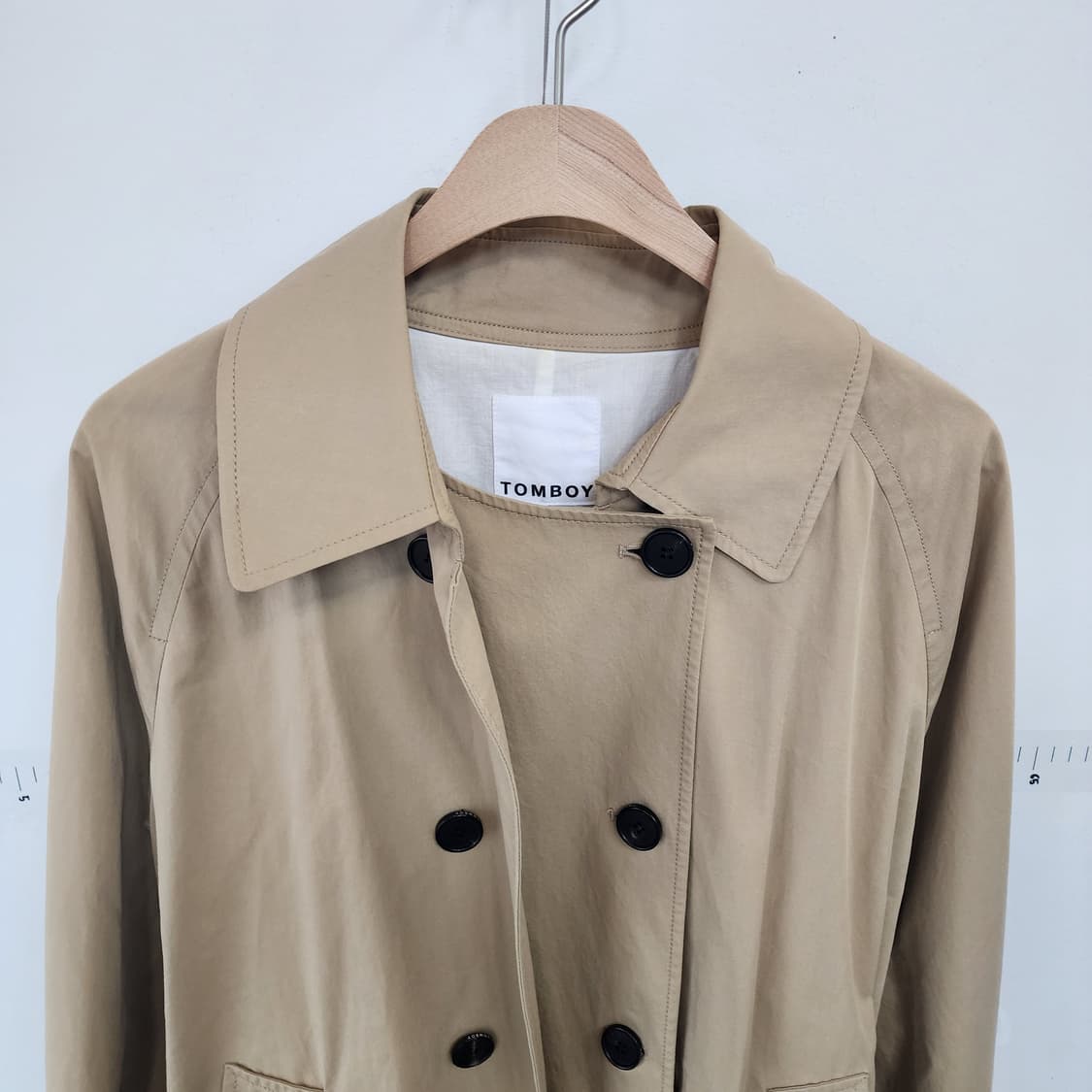 톰보이 베이지 트렌치 코트 더블 버튼 상품이미지2