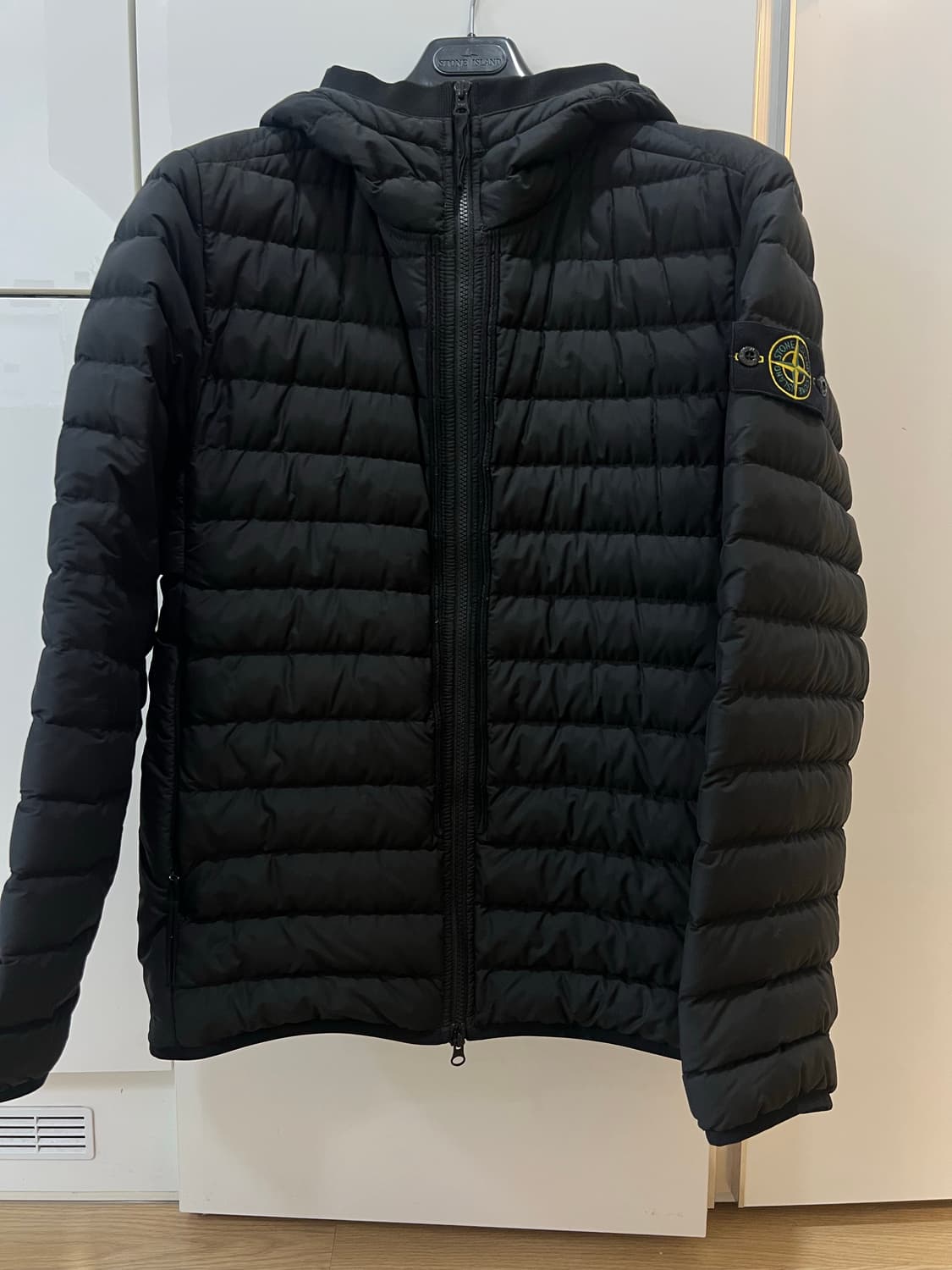 23fw 스톤아일랜드 구스다운패딩 L (새상품급) 상품이미지1