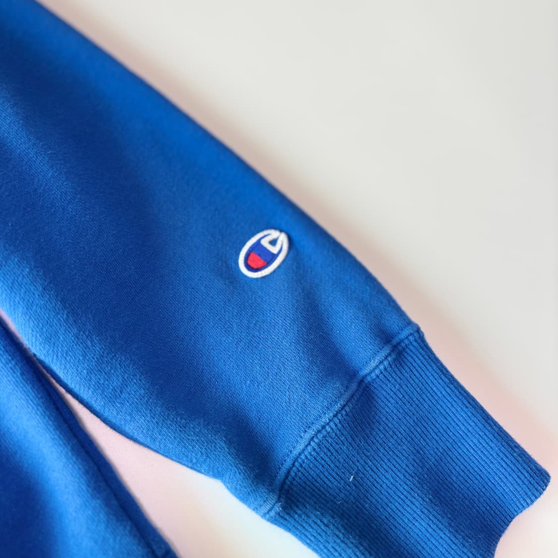 챔피온 블루 스크립트 로고 후드 티셔츠 상품이미지3